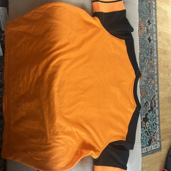 VINTAGE TENNESSEE VOLUNTEERS SHIRT (LARGE) (USED) - Picture 4 of 4